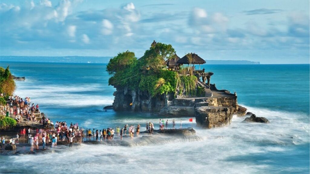 Bali nên đi tháng mấy với mùa khô tháng 4 đến tháng 10 và mùa mưa tháng 11 đến tháng 3