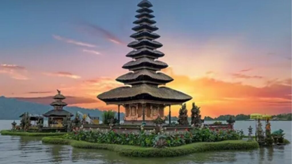 Chi phí du lịch Bali tự túc gồm vé máy bay, khách sạn, di chuyển, ăn uống và tham quan
