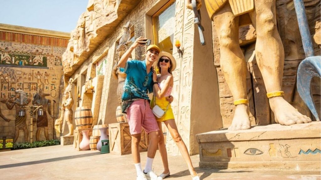 Chi phí du lịch Phú Quốc tự túc gồm vé máy bay, lưu trú, ăn uống, di chuyển và vui chơi