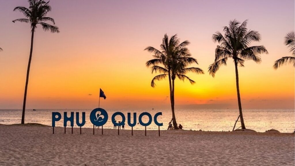 Du lịch Phú Quốc tự túc với biển xanh, đảo nhỏ và các điểm tham quan nổi bật