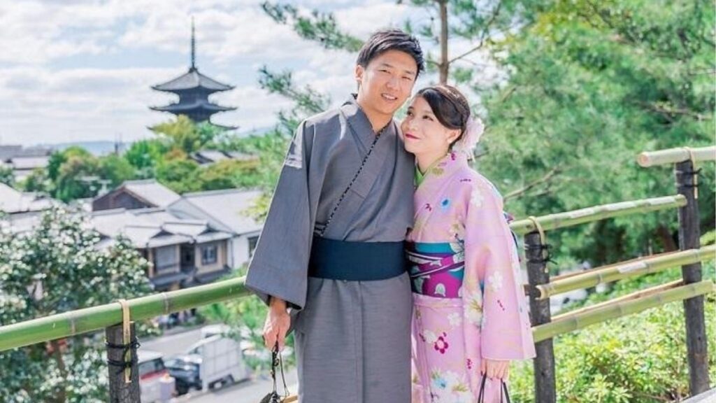 Trải Nghiệm Văn Hóa Kyoto: Trà Đạo, Kimono, Gion Và Đền Chùa 6 So sánh kimono và yukata khi trải nghiệm văn hóa Kyoto