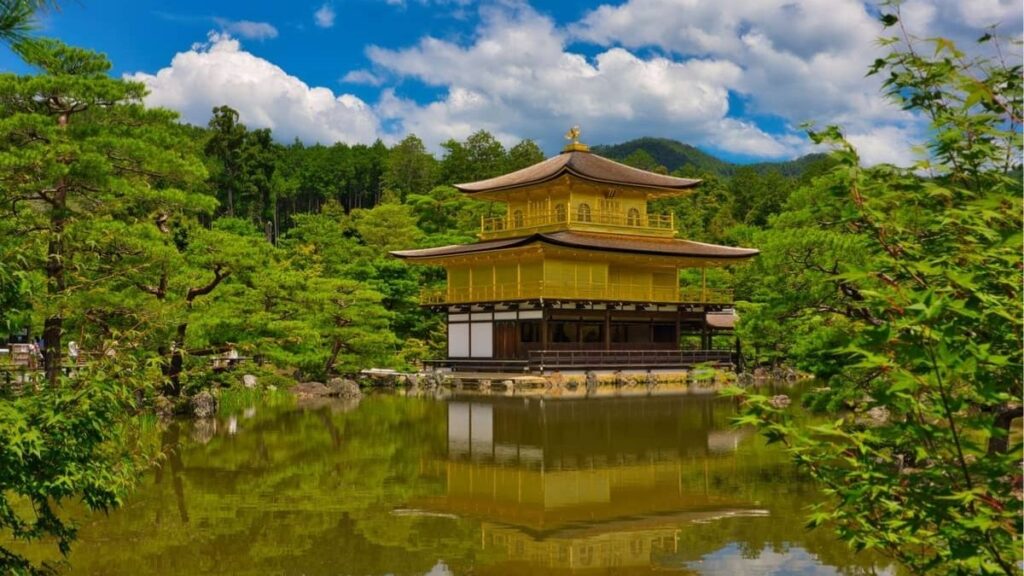 Trải Nghiệm Văn Hóa Kyoto: Trà Đạo, Kimono, Gion Và Đền Chùa 12 Cách kết hợp trà đạo, kimono và workshop trong lịch trình Kyoto 3 ngày