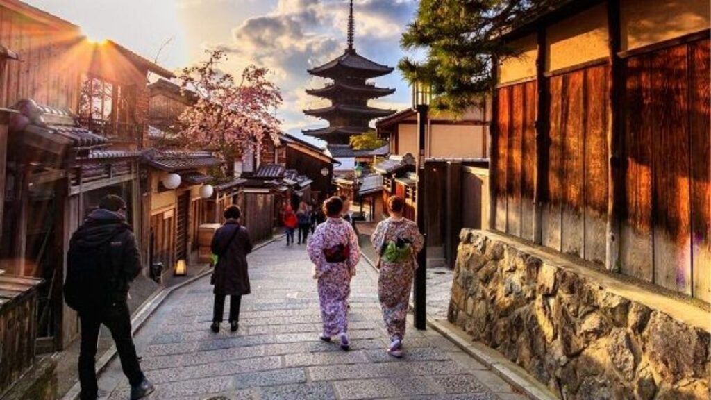 Bản đồ khu lưu trú Kyoto gồm Kyoto Station, Kawaramachi và Gion Higashiyama