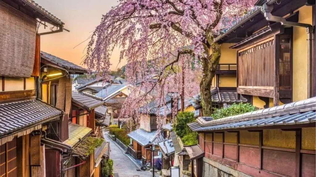 Phố cổ Ninenzaka và Sannenzaka tại Higashiyama Kyoto
