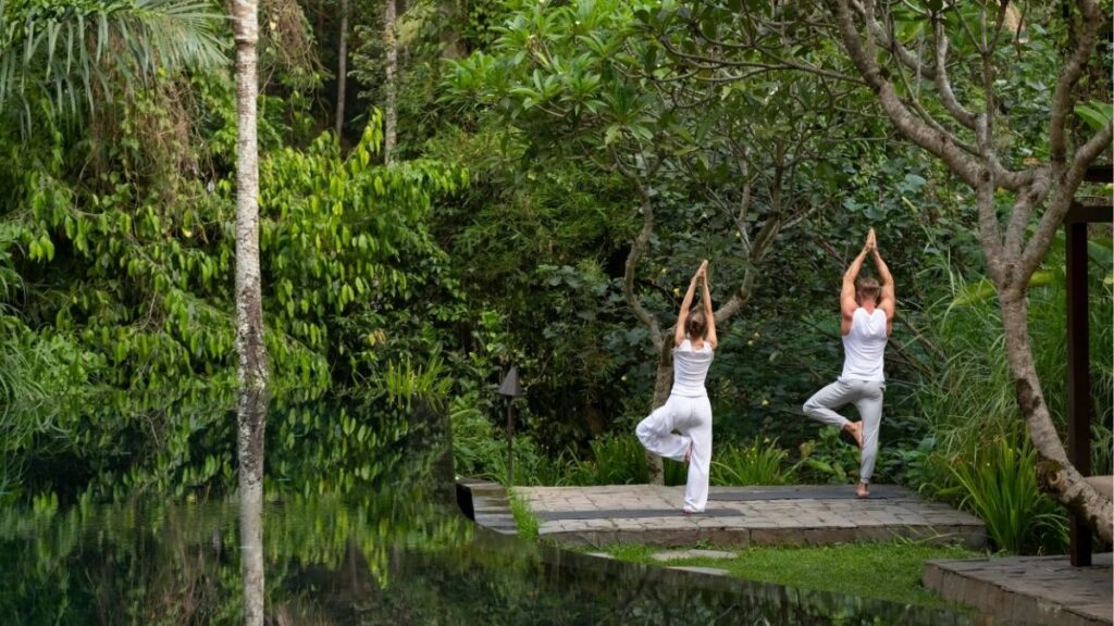 Du Lịch Chữa Lành Ở Bali: Ubud, Yoga, Spa Và Retreat Nên Chọn Gì? 5 Lớp yoga drop-in tại Ubud Bali dành cho khách du lịch